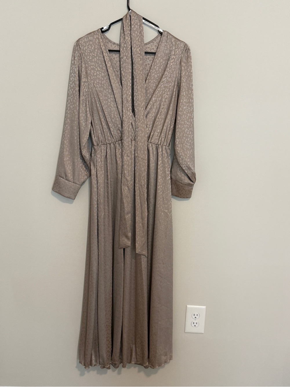 Long Taupe Tie-Neck Long-Sleeve Dress